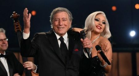 Lady Gaga and Tony Benett singing together